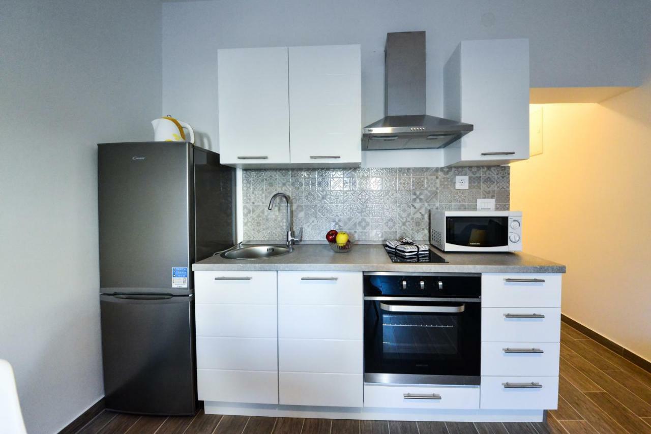 Apartmani Ab Zára Kültér fotó