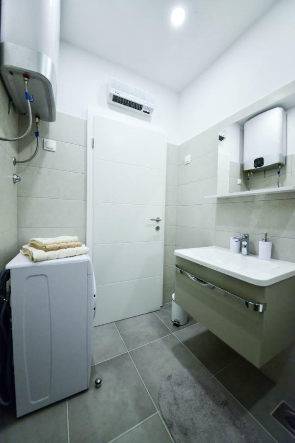 Apartmani Ab Zára Kültér fotó