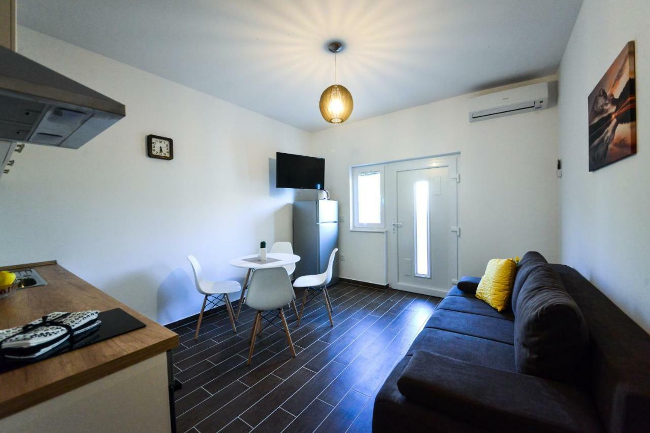 Apartmani Ab Zára Kültér fotó