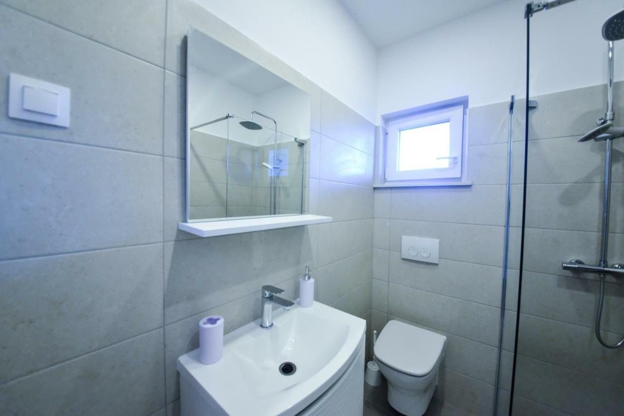Apartmani Ab Zára Kültér fotó