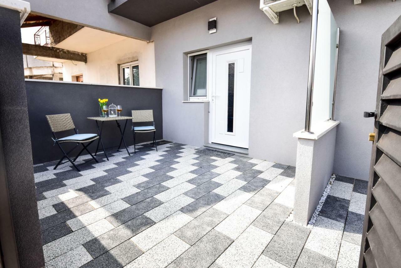 Apartmani Ab Zára Kültér fotó