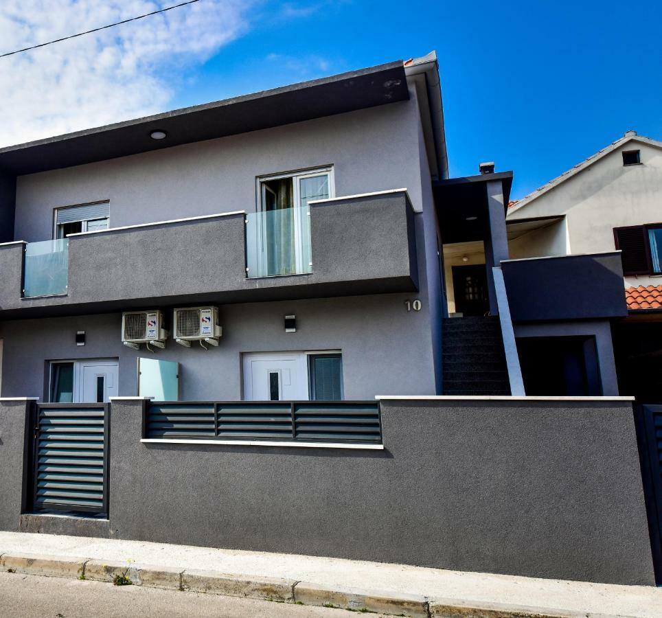 Apartmani Ab Zára Kültér fotó